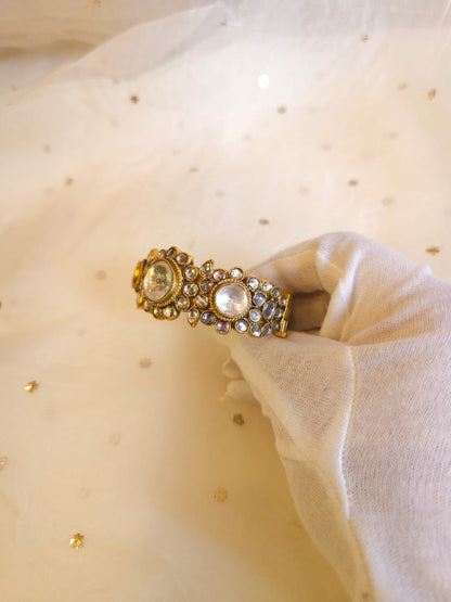 Queen Ayesha oval bangle