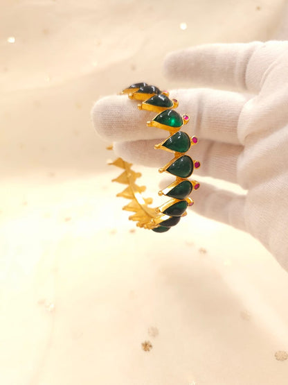 Jantar mantar bangle