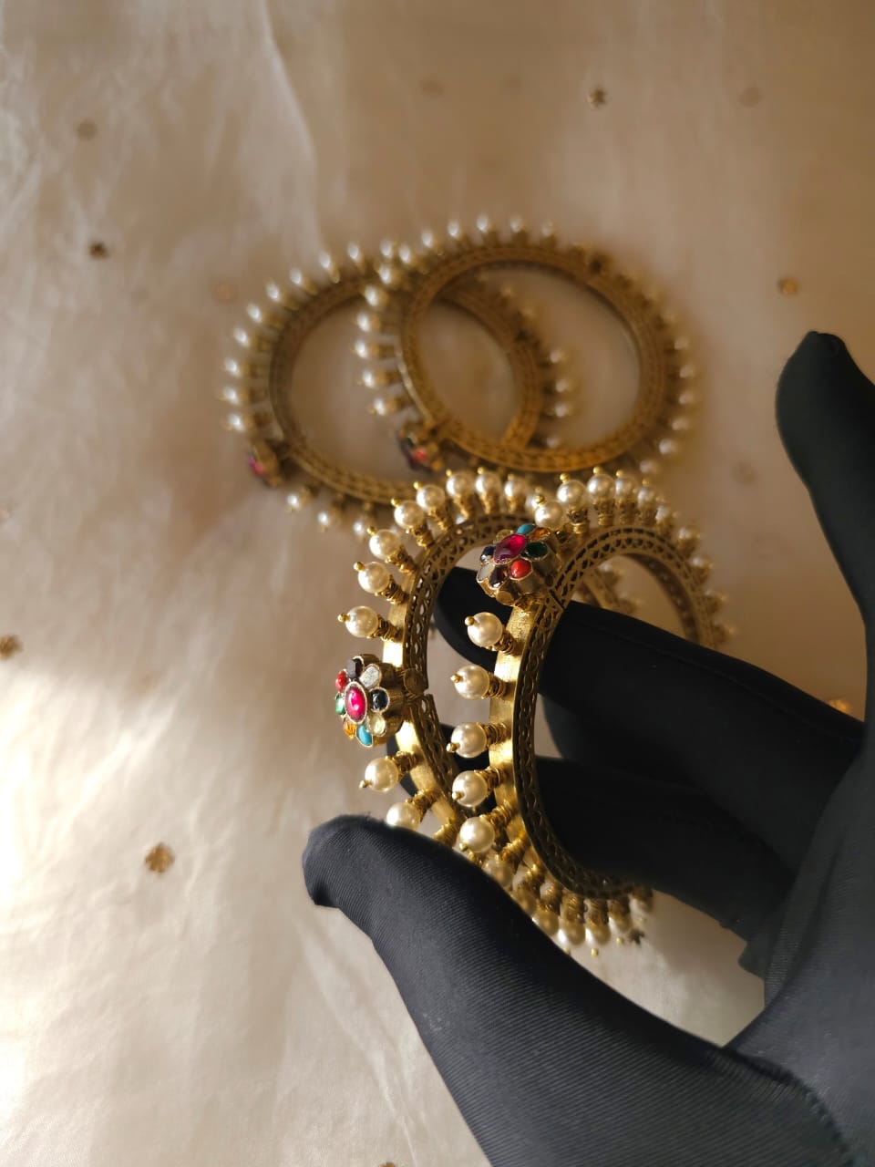 Gokhru pearl bangle