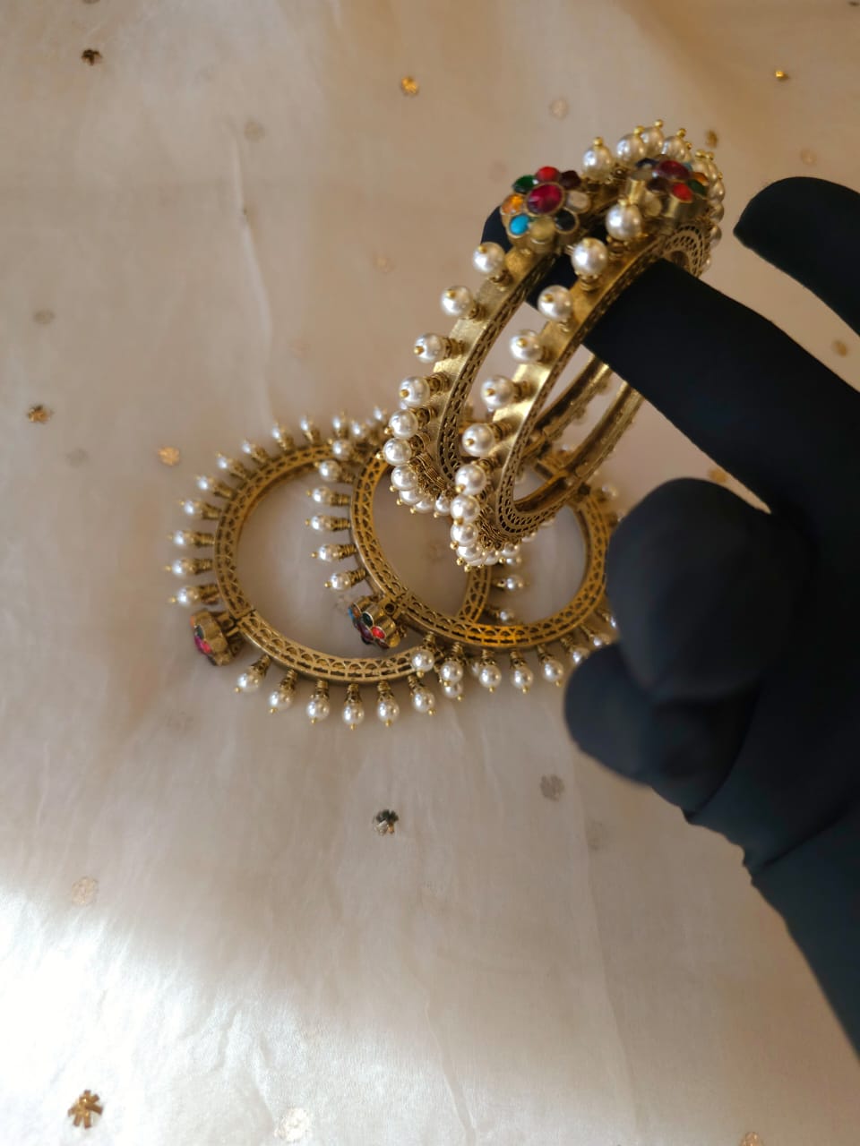 Gokhru pearl bangle
