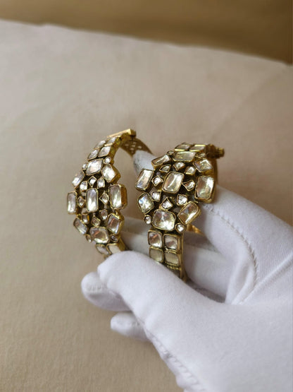 Tilottama oval bangle