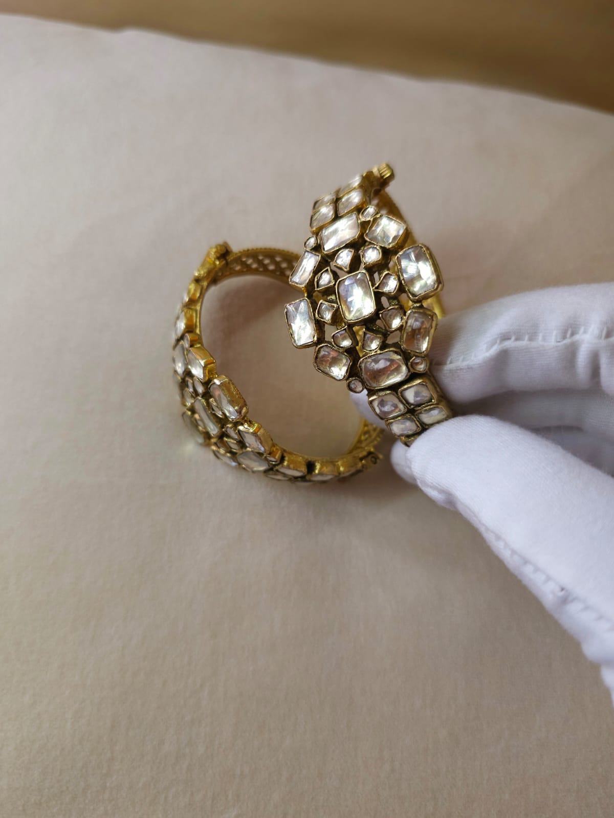 Tilottama oval bangle