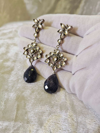 Tso moriri paan earrings