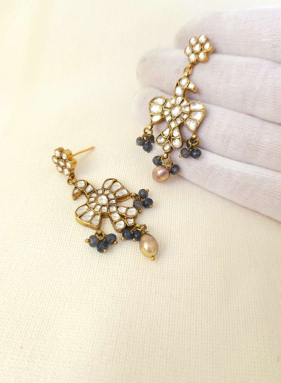 Ryul hawk pearl earrings