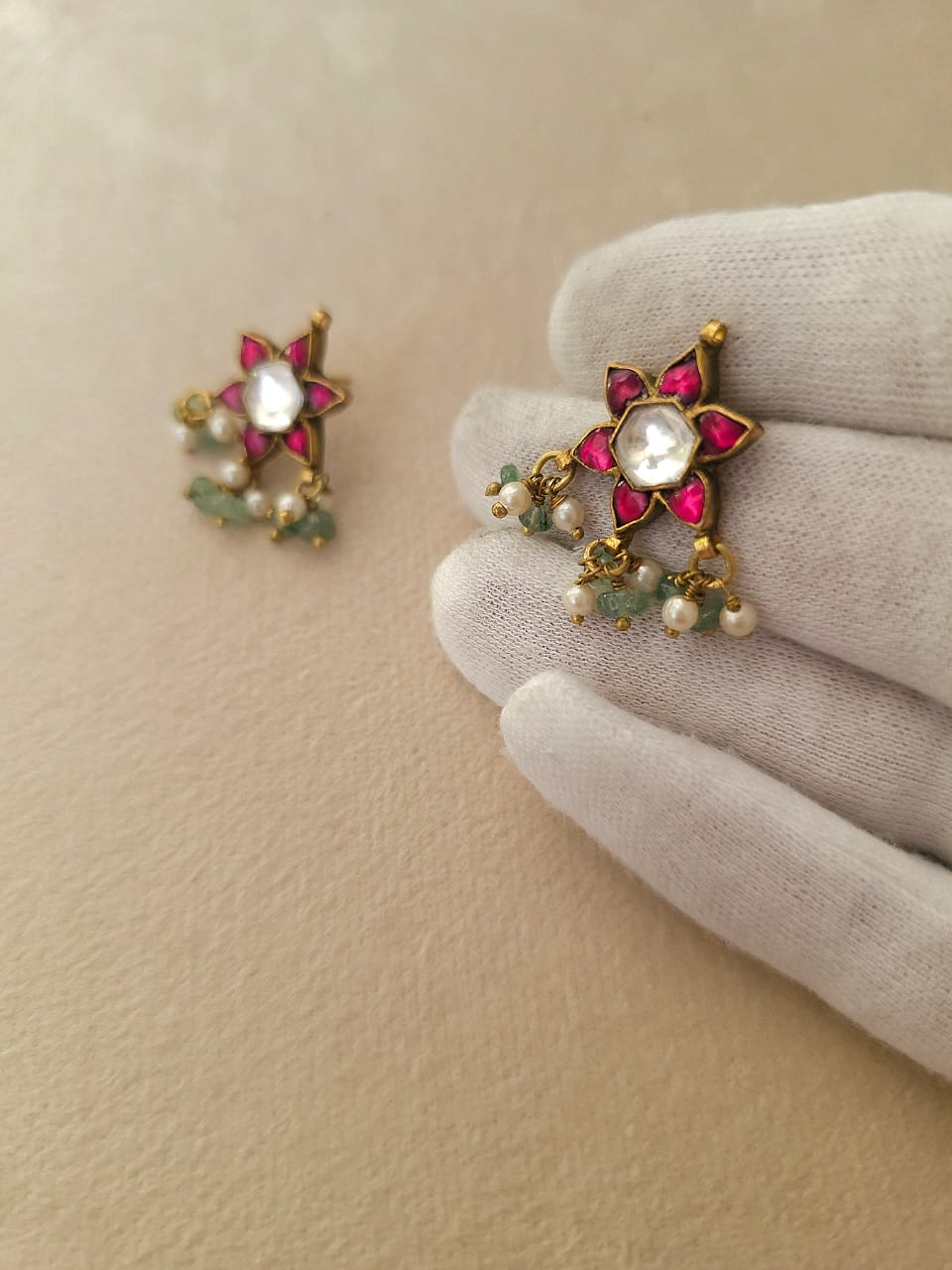 Scarlet lotus studs