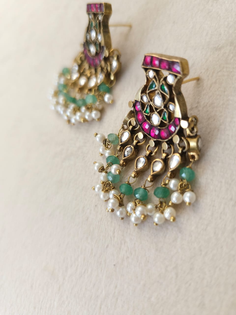 Pushkara rhodolite studs
