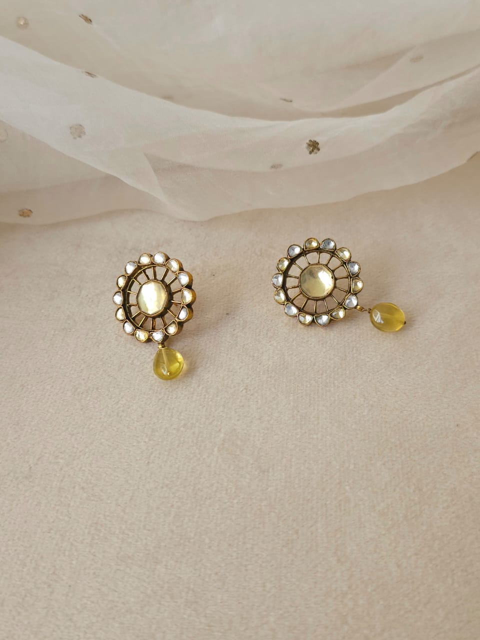 Lemon quartz round studs