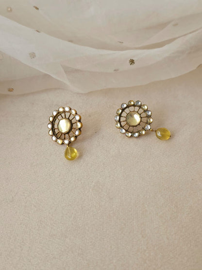 Lemon quartz round studs