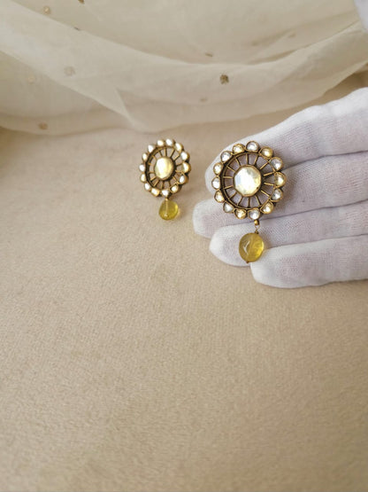 Lemon quartz round studs