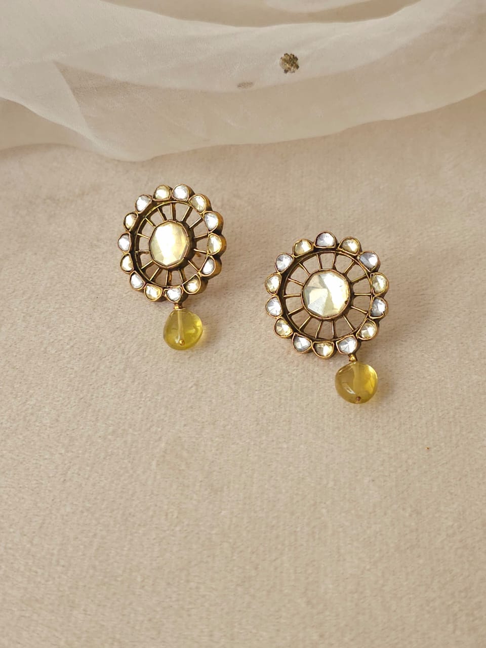 Lemon quartz round studs
