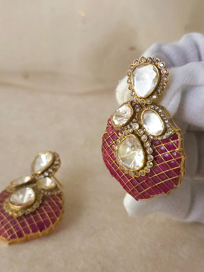 The rose dwar winter earrings