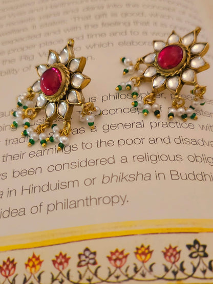 Manik-maya studs