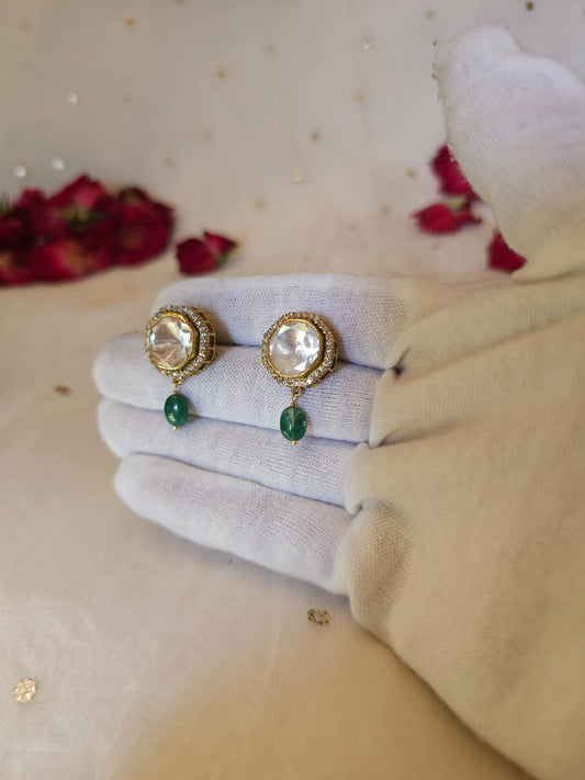 Beryl convex silver earrings