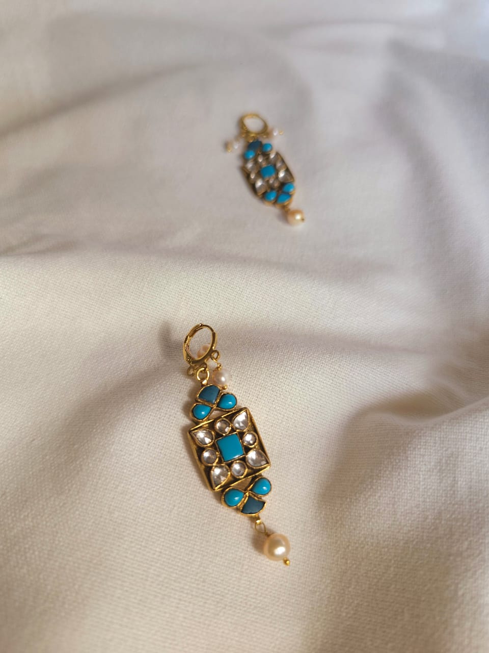 Turquoise d'art hook earrings