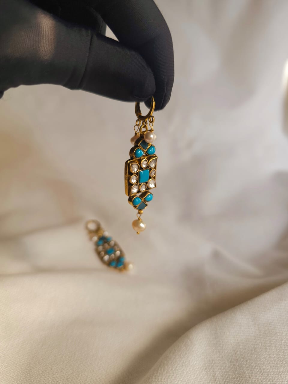 Turquoise d'art hook earrings
