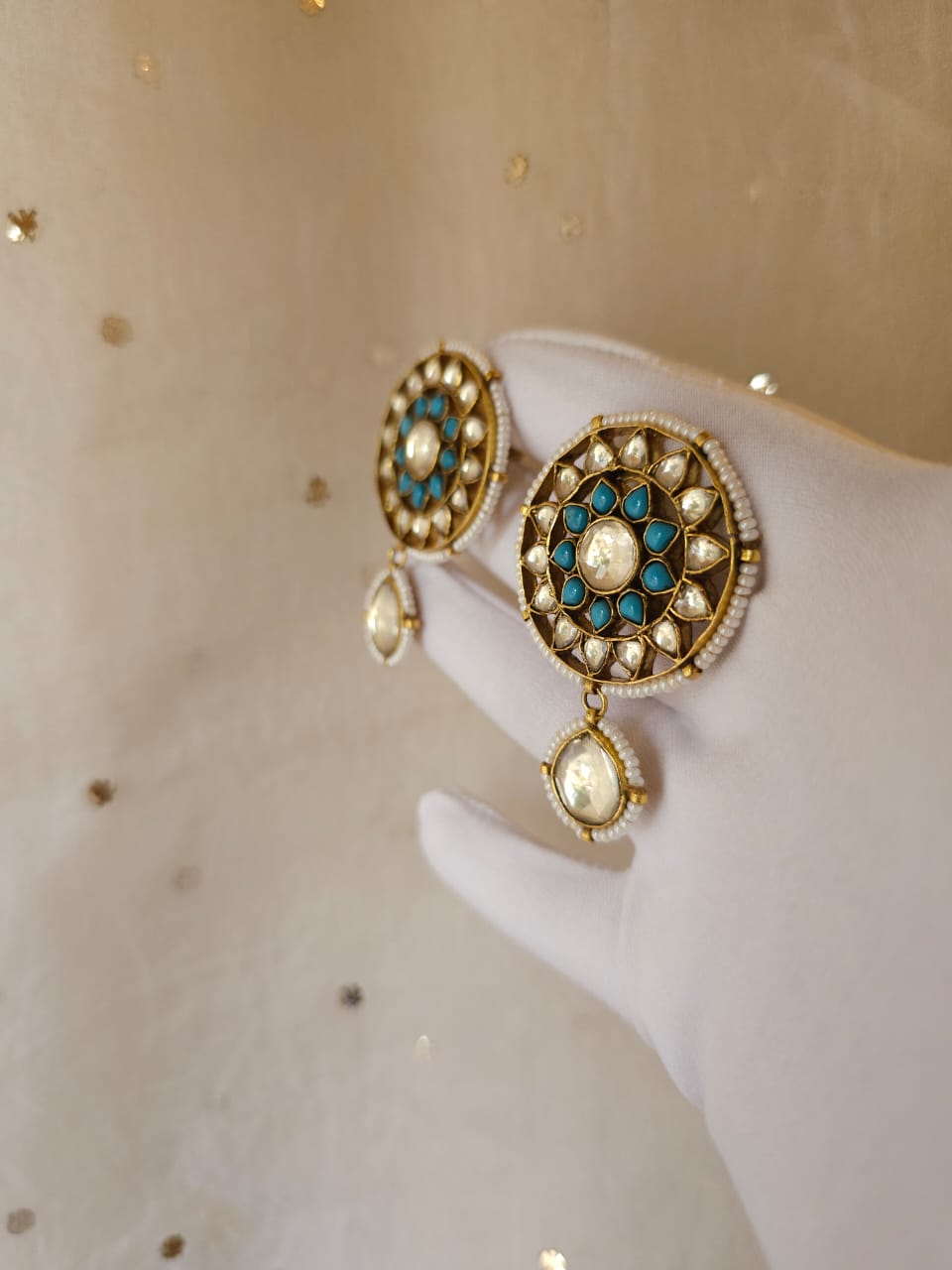 Santorini round studs