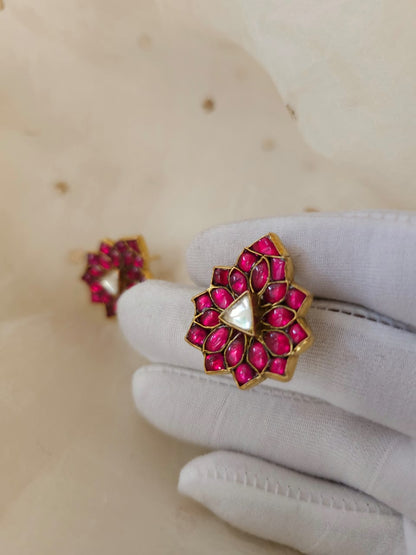 Imperial rose studs