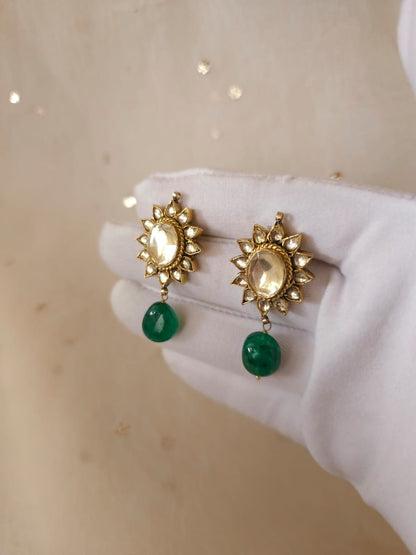 Golden accent beryl earrings
