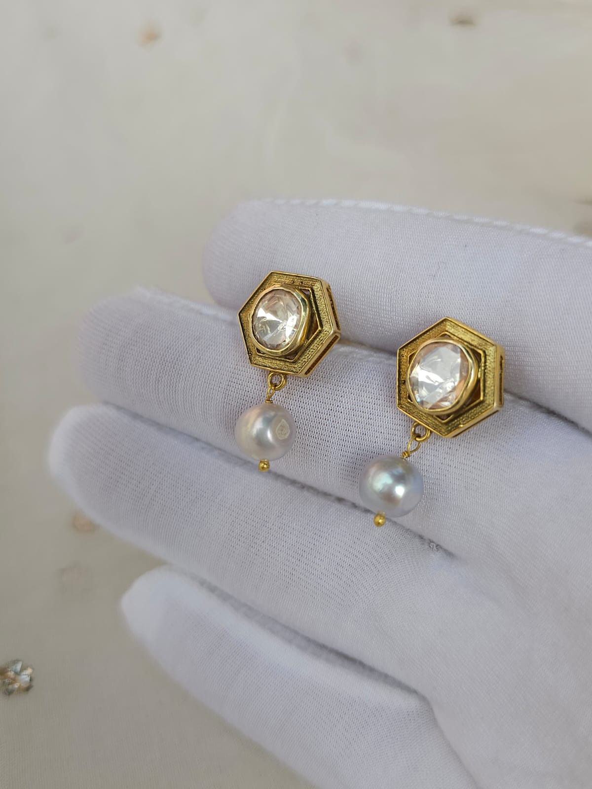 Sukh niwas silver studs