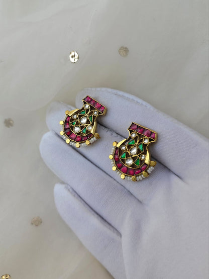 Pushkara studs