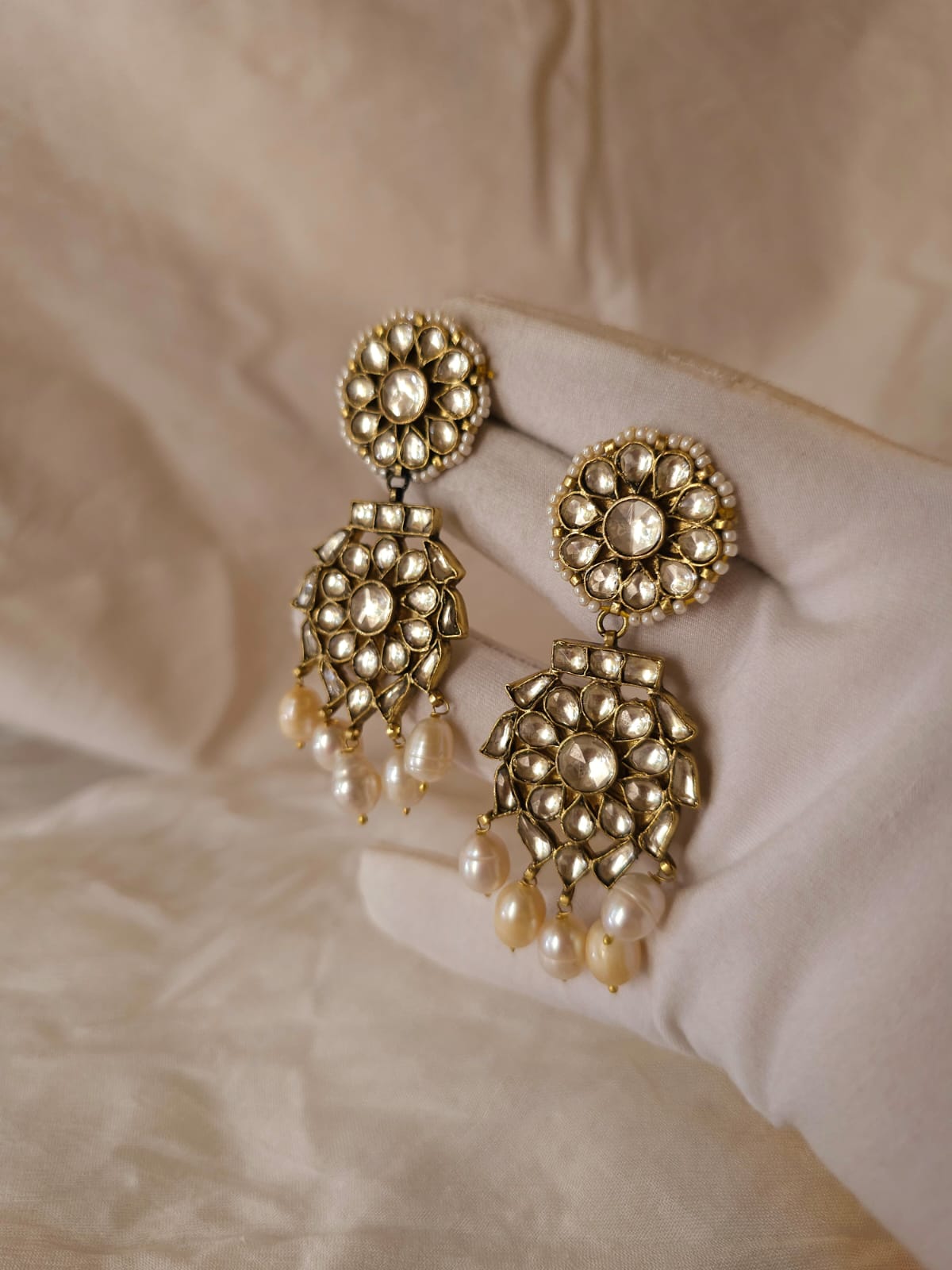 Queen of 19th century earrings