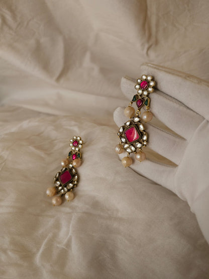 Miraval pearl earrings