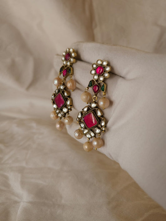 Miraval pearl earrings