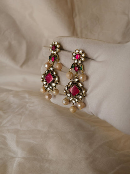 Miraval pearl earrings