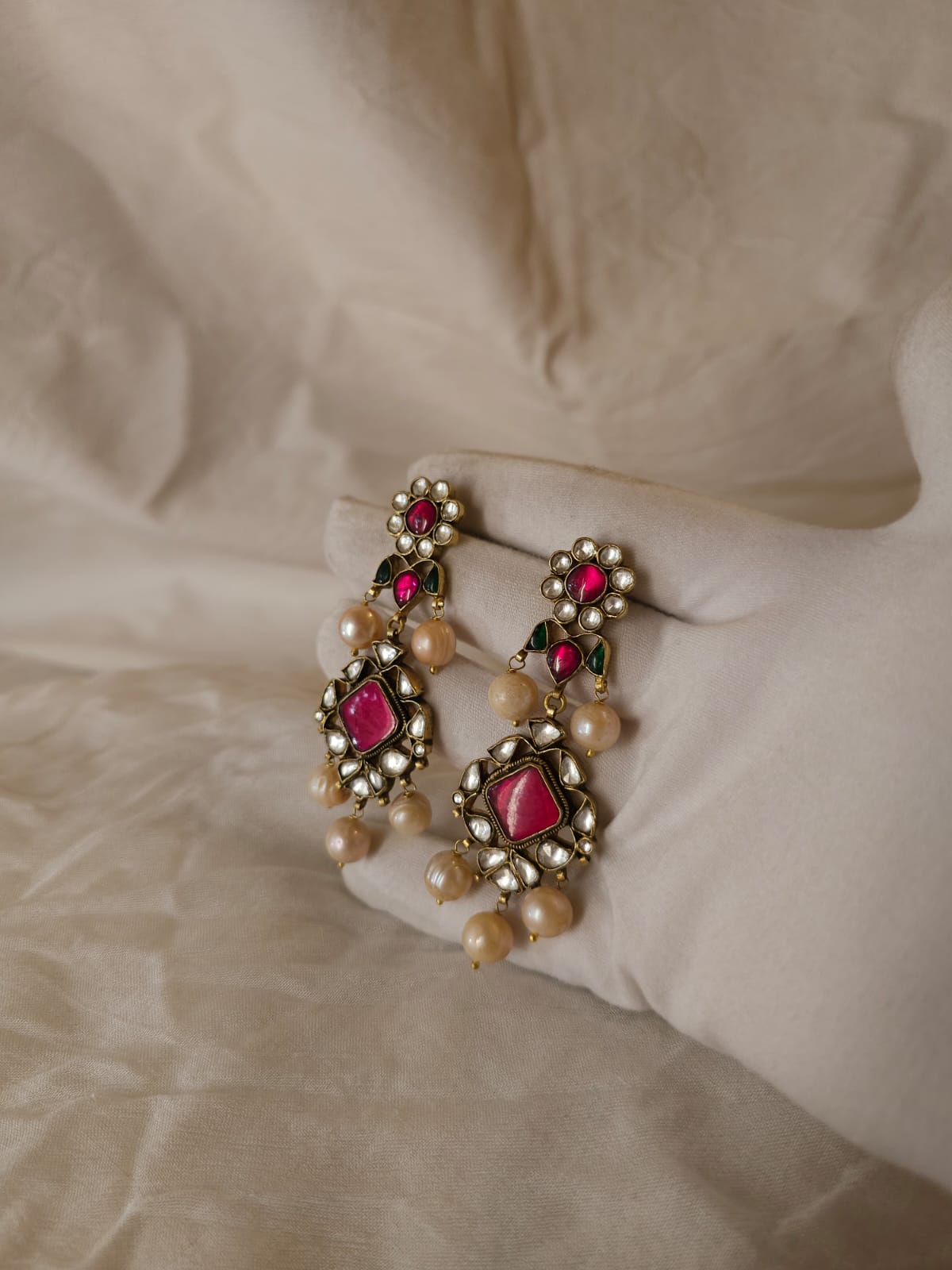 Miraval pearl earrings