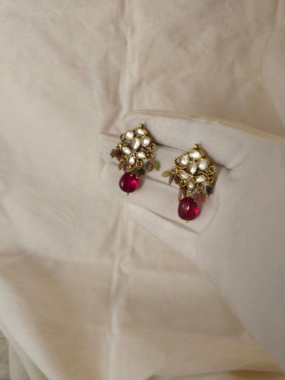 Ruh-kashmir spinel studs