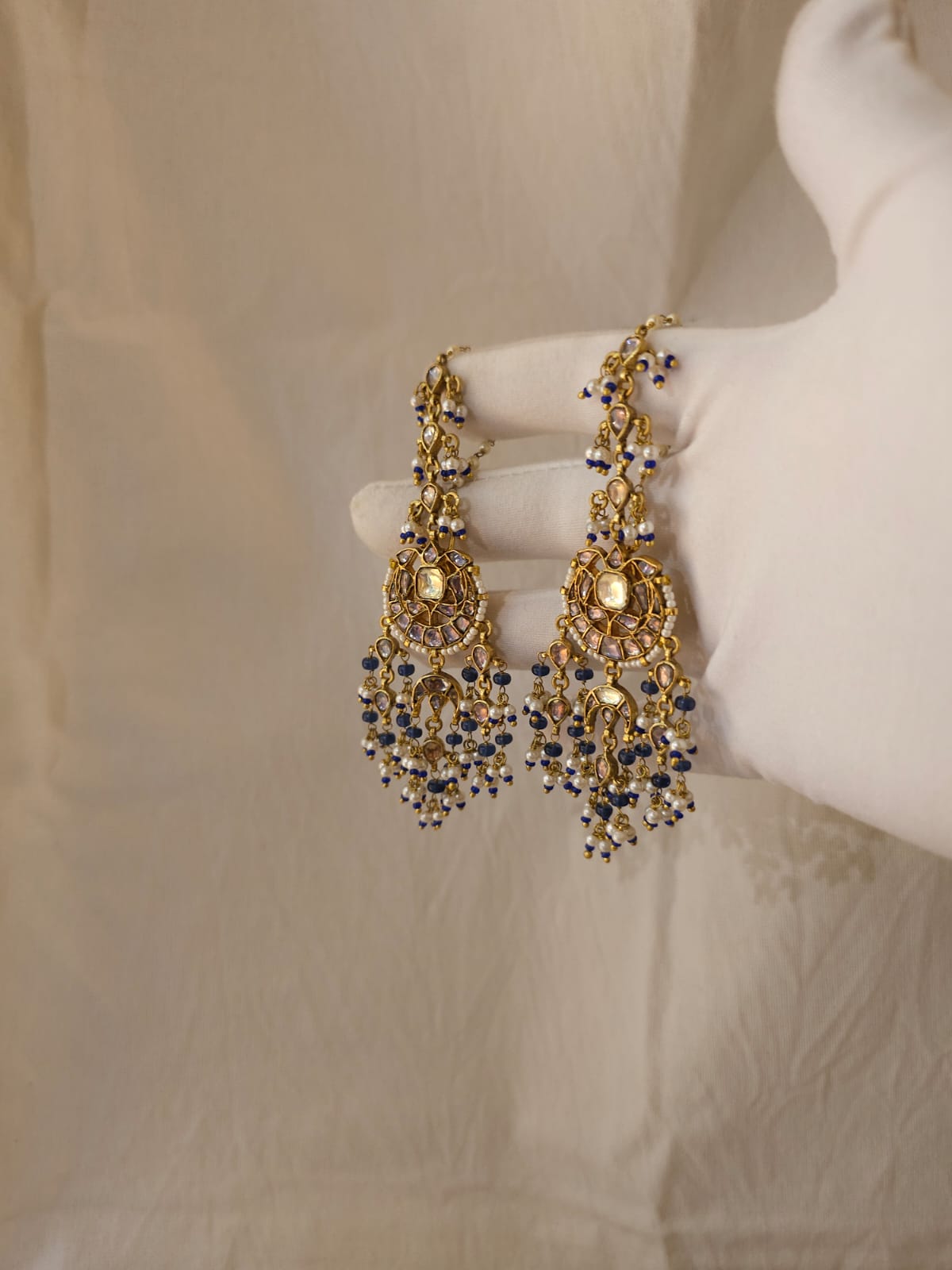 Queen ayesha totem earrings