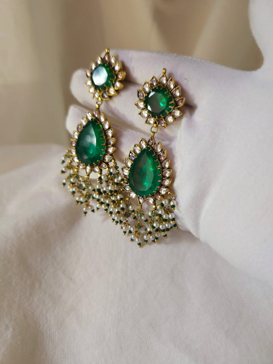 Sawai queen long earrings