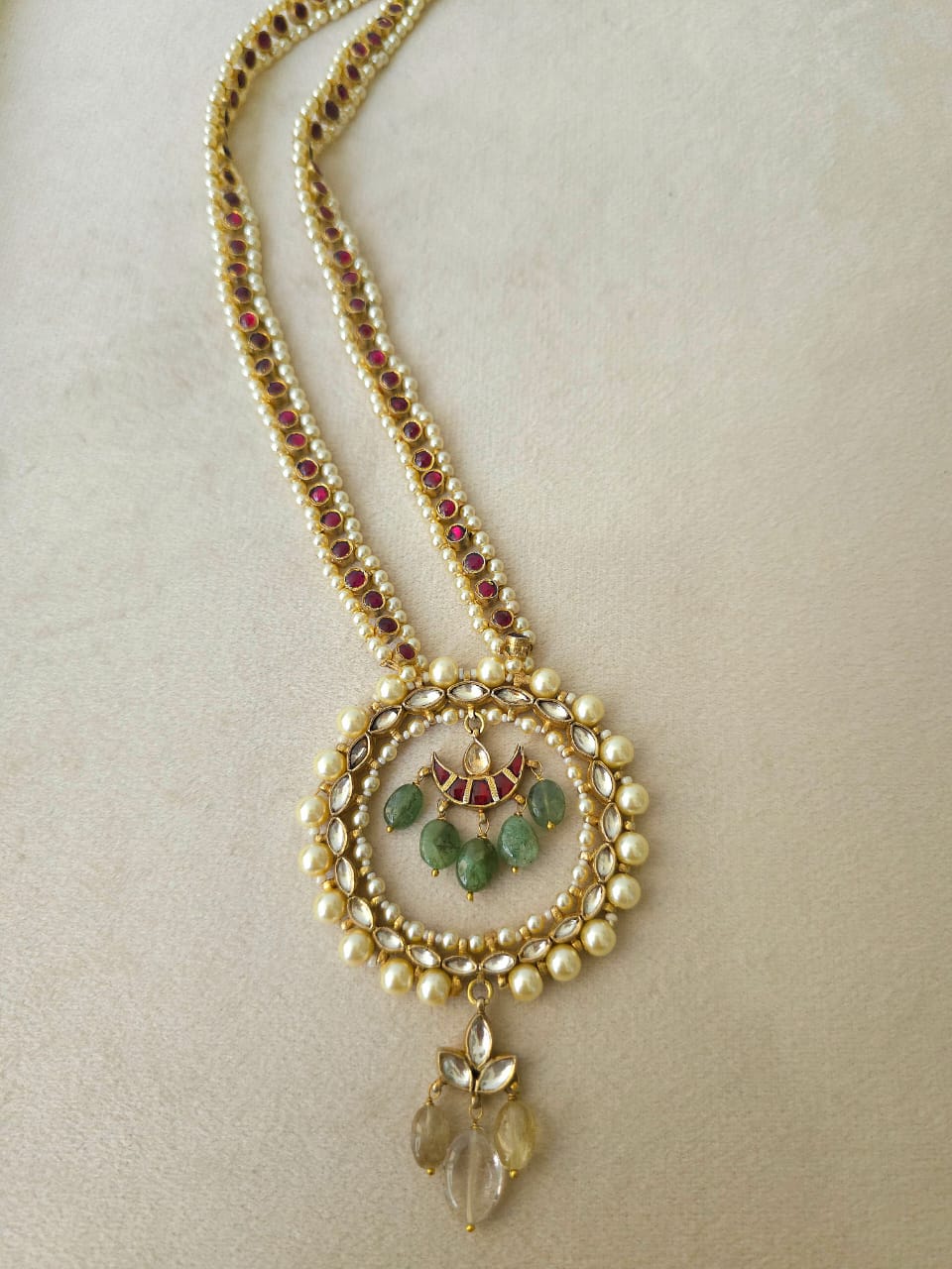 Vintage emerald necklace