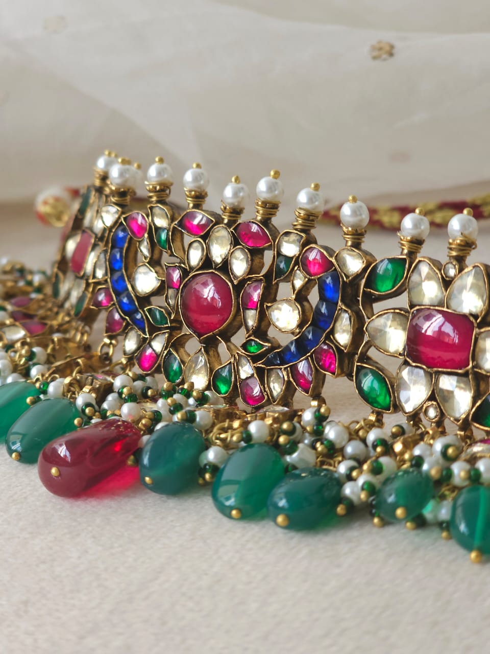 Harlequin vintage choker necklace