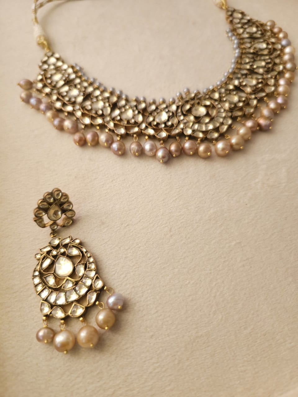 Late 19th century alloy necklace set