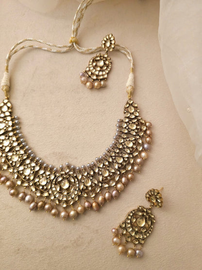Late 19th century alloy necklace set