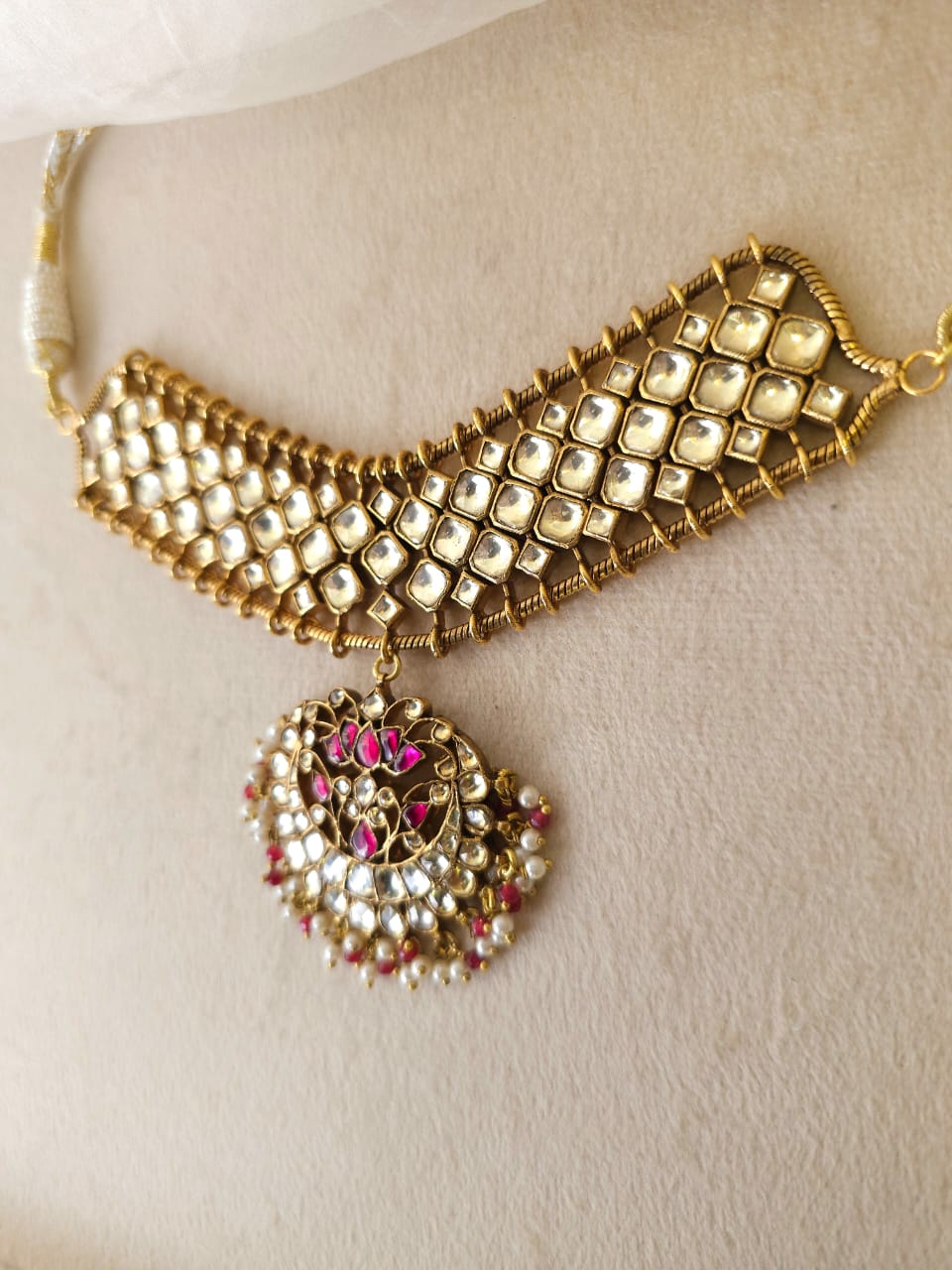 Rakta kamal necklace