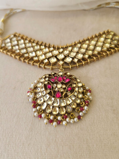 Rakta kamal necklace