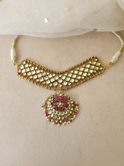 Rakta kamal necklace