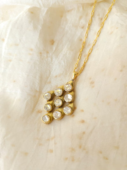 Peepal gate silver pendant necklace