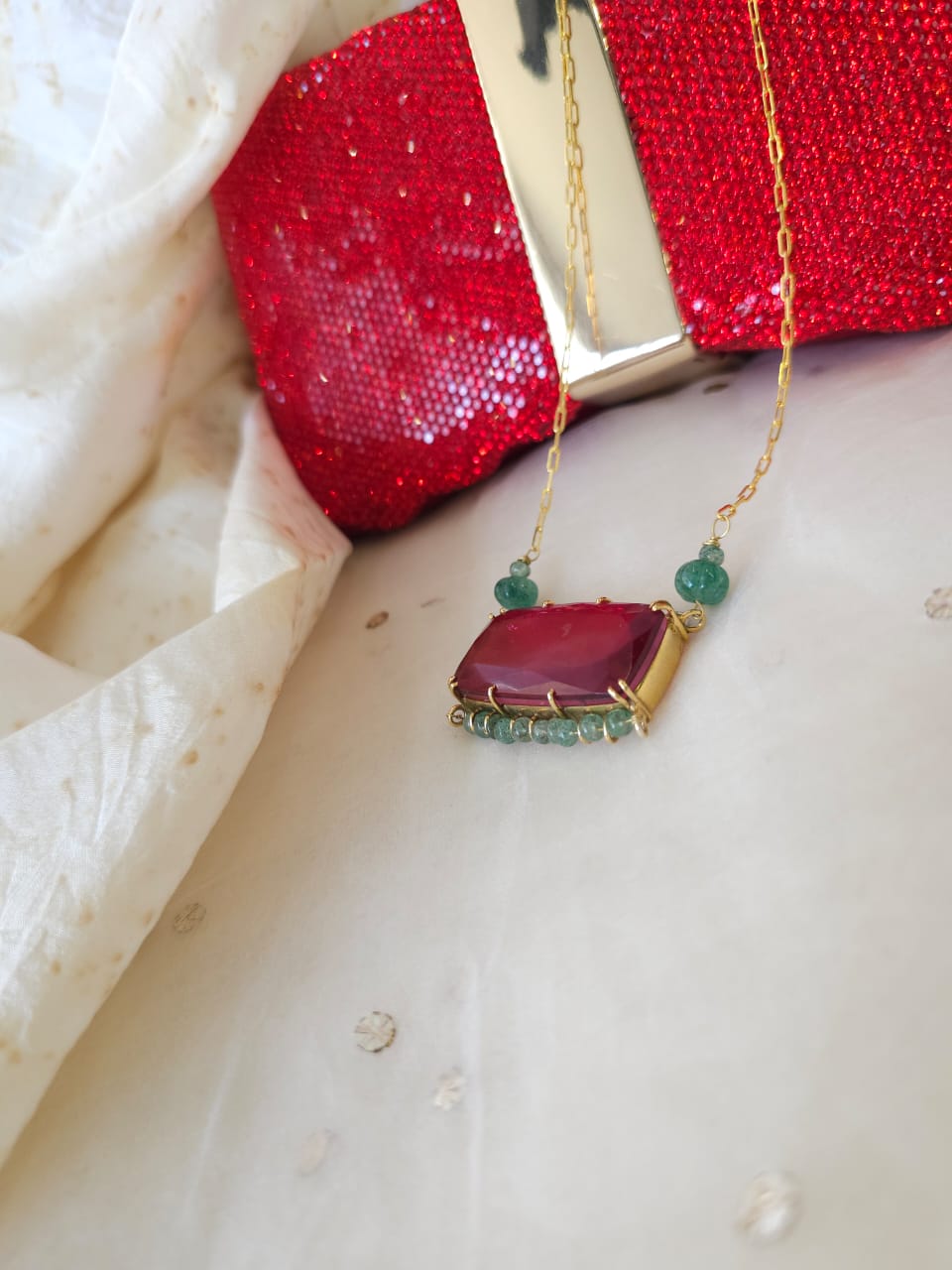 Shiraz amulet unisex silver necklace