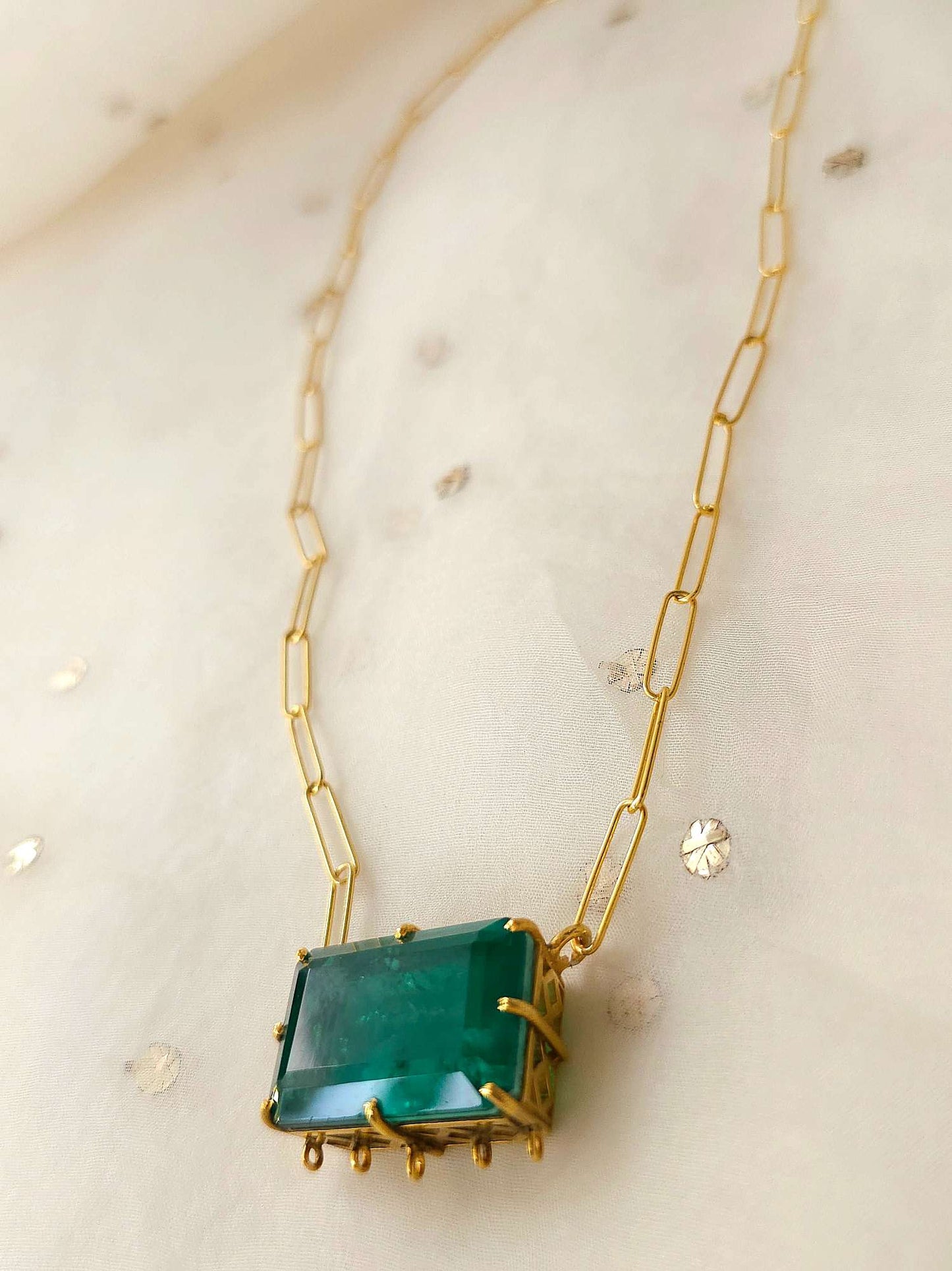 Muzo chain necklace