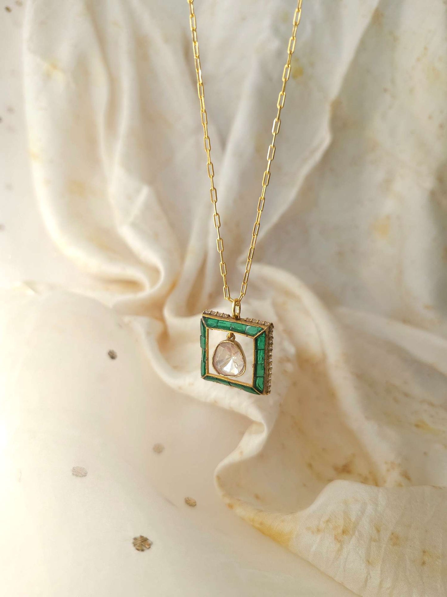 The third gate chain necklace