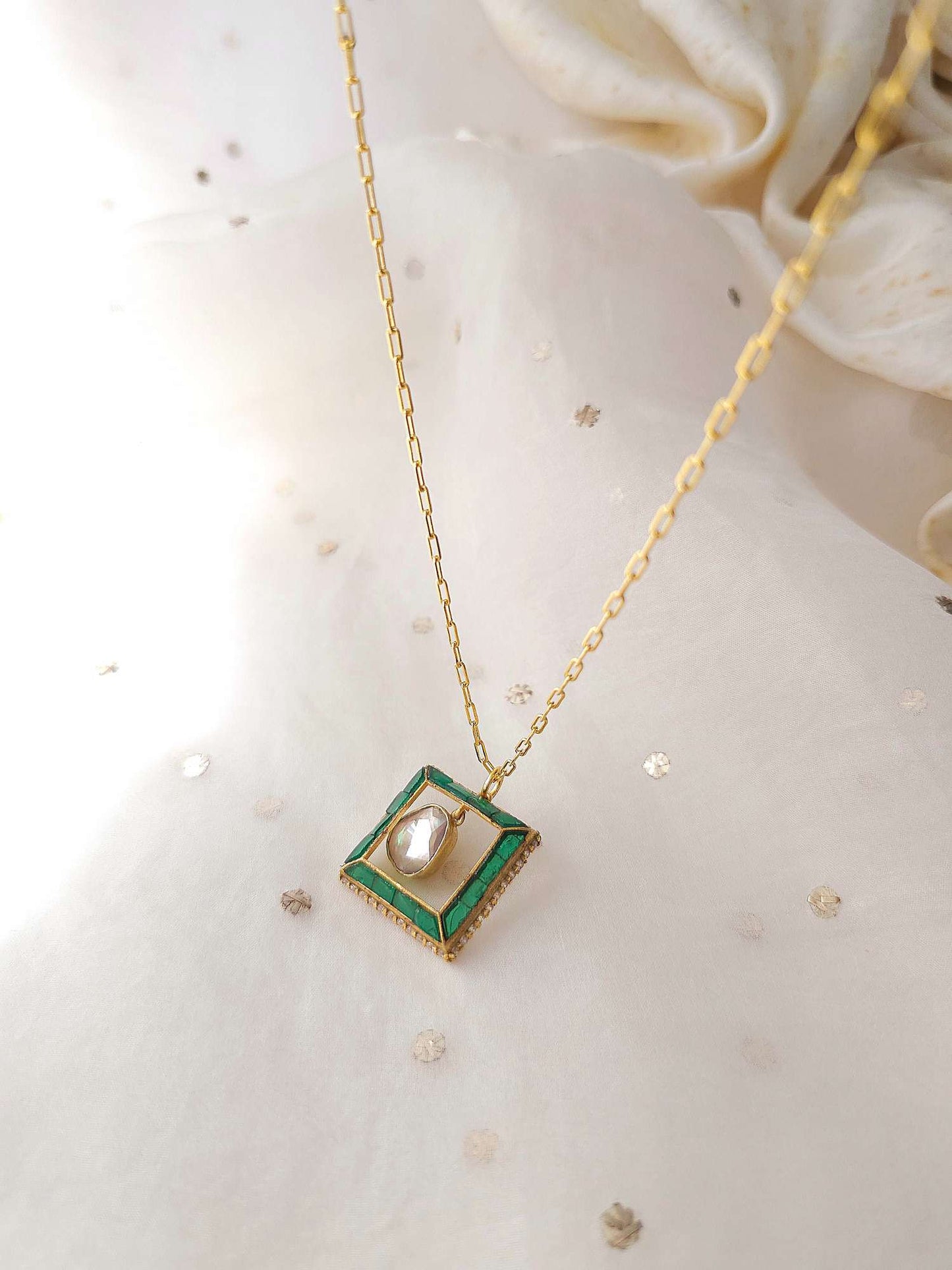 The third gate chain necklace