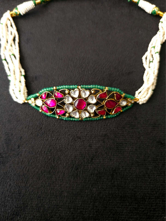 Scarlet lotus sleek choker