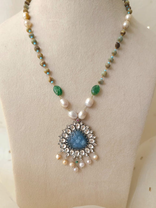 Gul nilofar necklace
