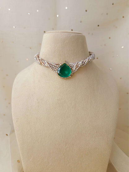 Queen of swans silver necklace