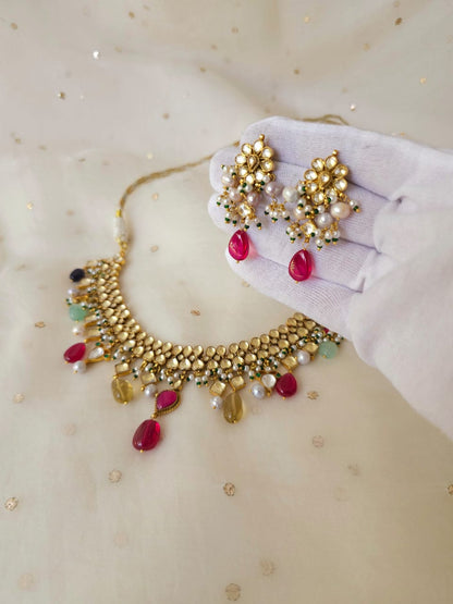 Winter gems necklace set