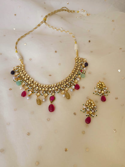Winter gems necklace set
