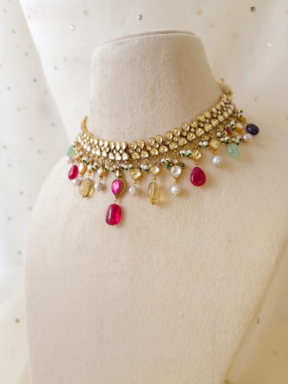 Winter gems necklace set